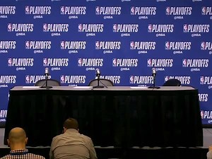 544K views · 2.8K reactions |  Giannis Antetokounmpo sings the Pink Panther theme song  | SportsCenter | Facebook