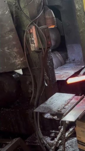 Hot forging process which make edge sharp and durable