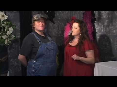 Women's Costumes & Hairstyles : How to Dress Like a Redneck