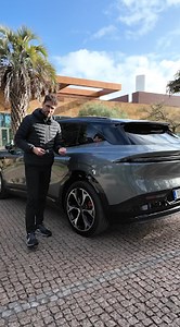 Charging Flap Opens & Closes on Its Own!