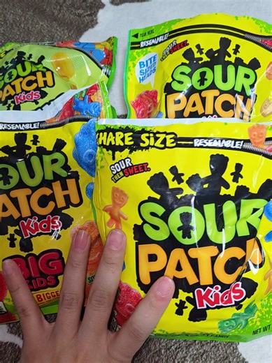 who doesn't love sour candy#sourpatchkids #sourpatchkids #ttsacl #tiktokshopping #tiktokmademebuyit