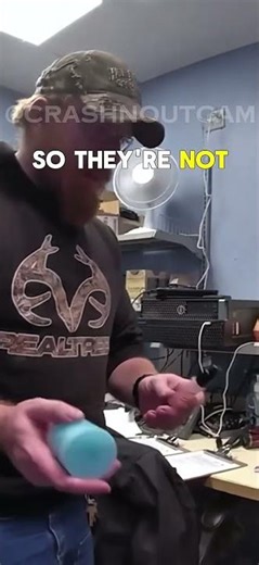 Thief Banned From Wal-Mart Insults Her Own Intelligence Multiple Times #thief #bodycam #walmart #cop