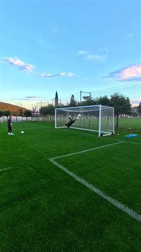 Goalkeeper Training Tips for Women in Soccer