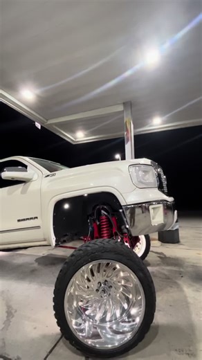 Explore the Biggest Cleanest 14-18 Year Old Trucks