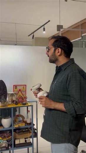 See how VR (Virtual Reality) can enhance the user experience|| Easy for users