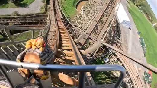 Another surprisingly fun ride at Erlebnispark Tripsdrill was Mammut - the park's Cordes Holzbau wooden roller coaster! This fun little woodie first opened at the park back in 2008 & was also the first wooden roller coaster in Germany to be designed and built entirely by German companies. Join me as I experience Mammut for the very first time in today's on ride POV filmed during our recent first visit to the park this September below.... 👀😉 Have YOU experienced Mammut for yourself yet? #mammut 