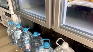 1.5M views · 663 reactions | Ice is a hot commodity in Spain, with supermarkets limiting how much people can buy and bars running low on cubes for sangrias and cocktails due to scorching heatwaves and high energy prices https://reut.rs/3zZLfW5 | Reuters | Facebook