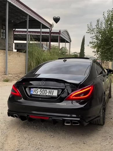Mercedez-Benz CLS63 AMG 2008: Performance & Design