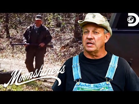 Moonshiners Encounter GUNMAN!? | Moonshiners | Discovery