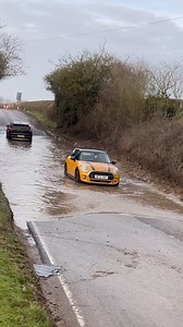2 Vehicles Now Stuck Then…🙄😂 #Fails #Mini #Failed #TooFast #Leicestershire #FLOOD #Flooded #CarFails #BadDriversUK #satisfyingvideosdaily #foryoupageUK #Trending #Fb (YouTube: BENGREGERS ☑️🎥) | Bengregers
