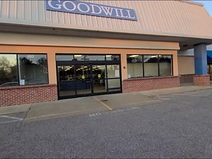 Let's go rescue some treasures from the goodwill bins! | Julie's Designs & Signs