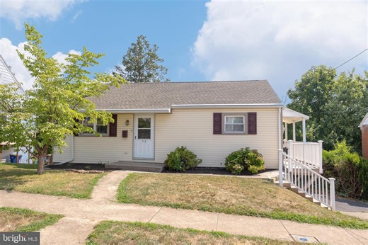518 Spruce St, Middletown, PA 17057 - MLS PADA2036560 - Coldwell Banker
