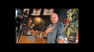 57K views · 2.6K reactions | A taste of last night's #QuarantineQuitchen, brought to you by liquor. If you missed it, catch up here: https://www.youtube.com/watch?v=FWECnLFy0cA | Alton Brown | Facebook