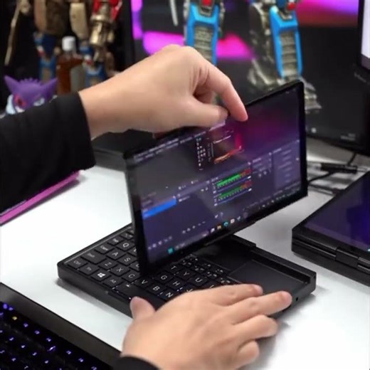 Ο πιο μικρός και ισχυρός υπολογιστής με Windows