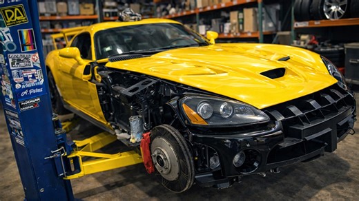 Rebuilding a completely destroyed Dodge Viper ACR