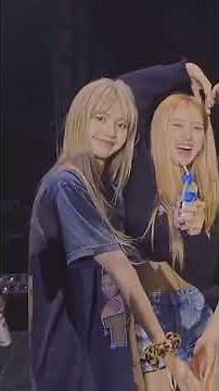 Lisa & Jisoo Angry At Each Other