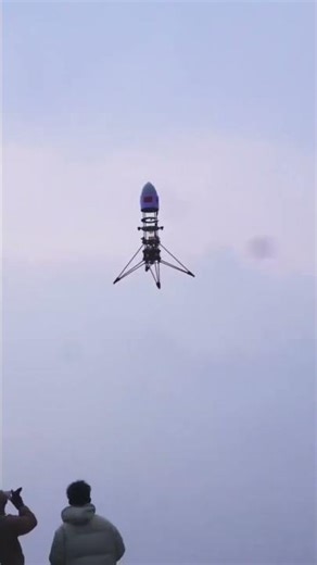 Precision Flight: Model Rocket VTOL Landing! 🚀✨
