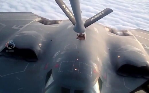 4K B-2 Stealth and Strategic Bomber 美军B-2幽灵轰炸机行动中空中加油
