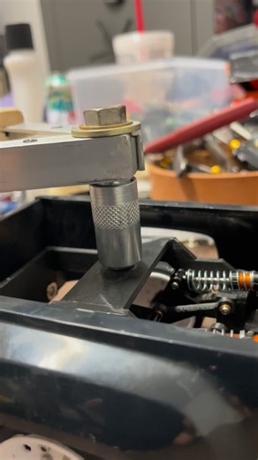 Red Rock RC on Instagram: "Hooking the gooseneck to the bagged Chevy dually"