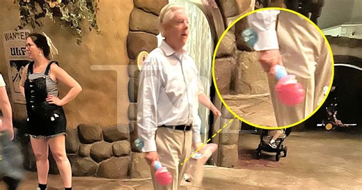 Lindsey Graham Confronted Over 'Little Mermaid' Bubble Wand