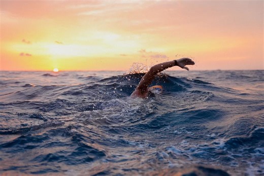 He's done it! Neil Agius sets world record as he comes ashore in Ghar Lapsi - The Malta Independent