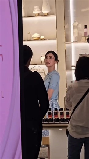 Thank you, Goddess Guanyin, for shaping her 👸🩵 #LinglingXDiorBeautyIconsiam #linglingkwong #หลิงหลิงคอง #Dior