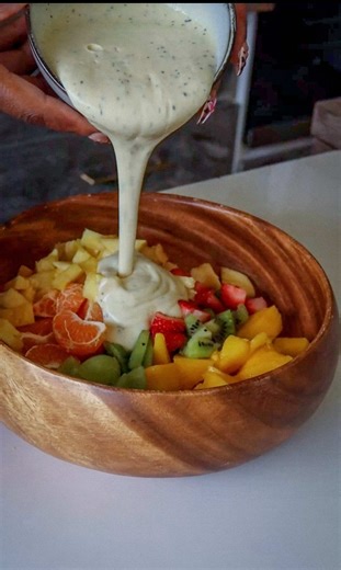 Delicious Fruit Salad Recipe for Relaxing Moments