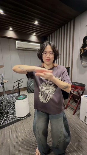 Producer jutsu🥷funny how the metronome actually match the tempo lol #producer #producerjutsu#trend
