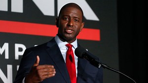 Florida gubernatorial candidate Andrew Gillum calls out racism in Trevor Noah interview