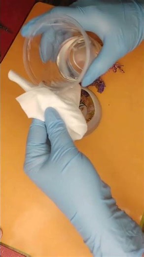 Super pretty spring flower tea light.