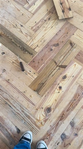 Blue Ox Reclaimed Lumber on Instagram: "Today’s post is back on that beautiful job we showed yesterday — just a little behind-the-scenes peek 👀 A bunch of y’all asked about the nail situation, so Nick breaks it down for you… and gives you a tiny glimpse into that forearm workout he gets while doing it. Take a look, stay tuned for more on this stunning floor, and as always — thanks for being here with us. Oh! And don’t forget to check out our merch. We appreciate every bit of love and support! @