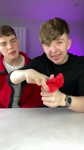 The popper trick 🤣