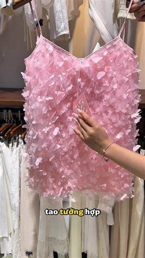 Shop tao nghèo nhưng khách tao giàu nên tao phải bảo vệ dép