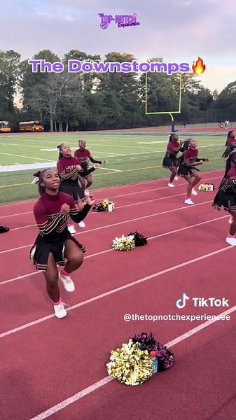 Dominando los Downstomps en Cheerleading