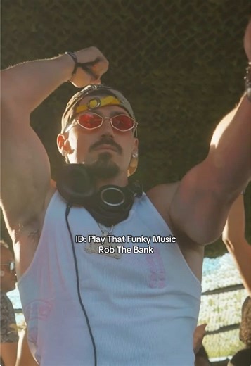 Funky music #housemusiclovers #housedj #techhouse