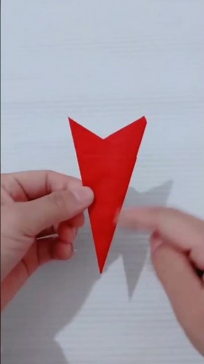 Master Paper Folding: Create Stunning Crafts in Minutes!