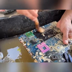 593K views · 1.8K reactions | Restoration Acer laptops running abandoned Intel chips - Restoring antique laptops running windows 7 | Rire avec | Facebook