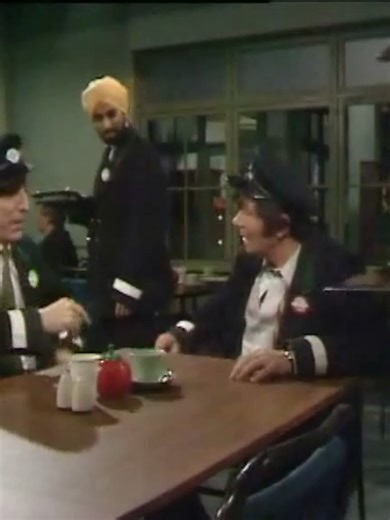 On the Buses - Drunk Stan part 2 #onthebuses
