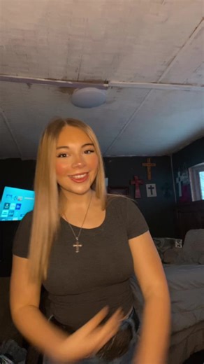 Chloe spams (@chloepower81)’s videos with original sound - ❀𝚋𝚎𝚕𝚕𝚊 𝚖𝚊𝚛𝚒𝚎❀
