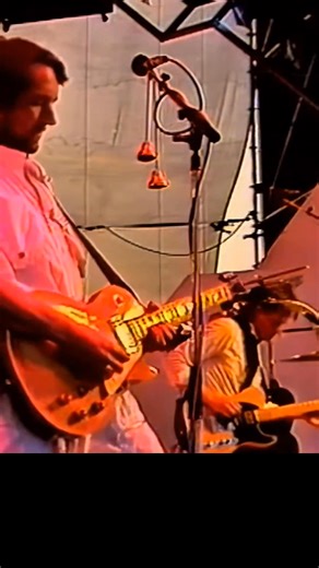 Waiting So Long è uno di quei brani dei Supertramp che sembrano tranquilli in superficie, ma sotto ribollono di tensione, disillusione e un pizzico di nostalgia bruciante. | Antonio Grassi