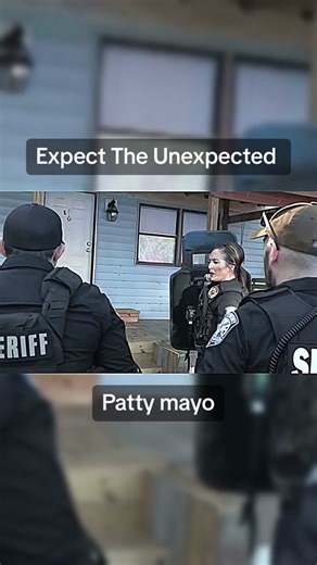 Expect the unexpected #pattymayo #pattymayobailbonds #patty #patrick #bailenforcementagent #bail #bailbonds #police #policeofficer #policeman #warrant #warrantofficer #warrants #thick #soft #she #was #backyard #door #spin