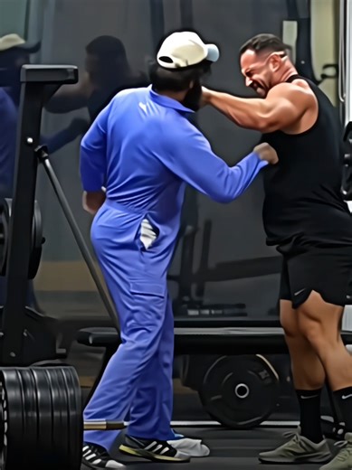 Anatoly's Hilarious Prank with Bodybuilders at the Gym