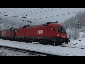 OBB freight intermodal train, Locomotives: ES Taurus 64 030-8 & Vectron, Brod Moravice 26.12.2025