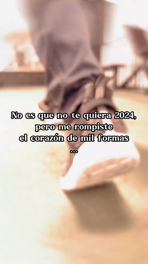 No es que no te quiera 2024, pero me rompiste el corazón de mil formas ... Eres el año que más me enseñó ... Que la vida puede cambiar en un abrir y cerrar de ojos ... Me enseñaste a ser fuerte de una manera que ni yo entendía #crecimientopersonal #superacionpersonal #abdrobles #motivacion #inspiration | Abdiel.robles.100