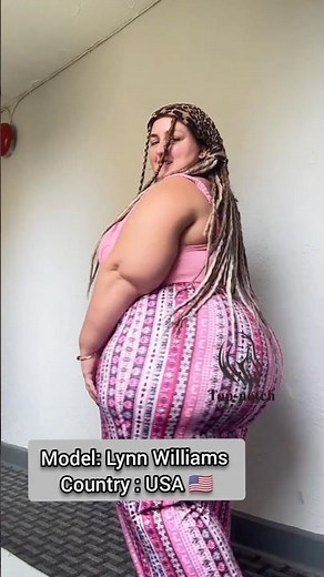 Naturally Curvy Voluptuous Fashion Influencer Setting New Trends: Lynn Williams