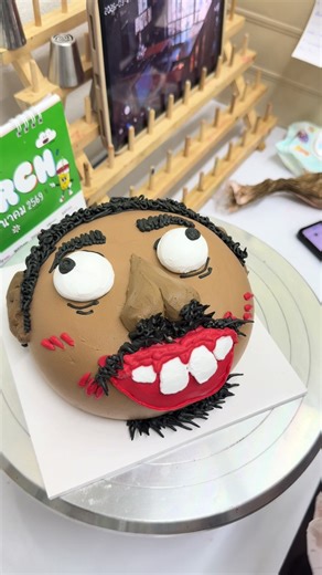 ค่ะพี่สุดหล่อมาสวัสดีแล้วนะค้าบน้อนๆ #พ#พากย์เสียงตลกร#ร้านเค้กอุทัยธานีc#cakef#fypシเ#เค้กวันเกิด