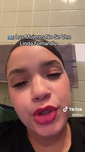 Mujeres Fumando: Una Recopilación Impactante