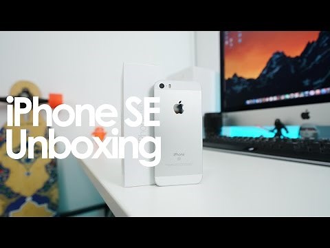 iPhone SE UNBOXING and SETUP