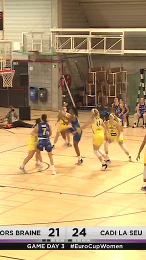 Big girls can dribble too‼️😤 ☄️ Jewel Tunstull! #basketball #bball #sport #professionalsports #foryourpage #fyp #eurocupwomen #skills #sentelsedis 🏔🏀