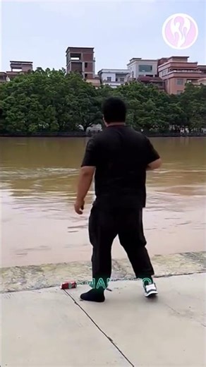 Shoes | What should you do if your shoe flies off?